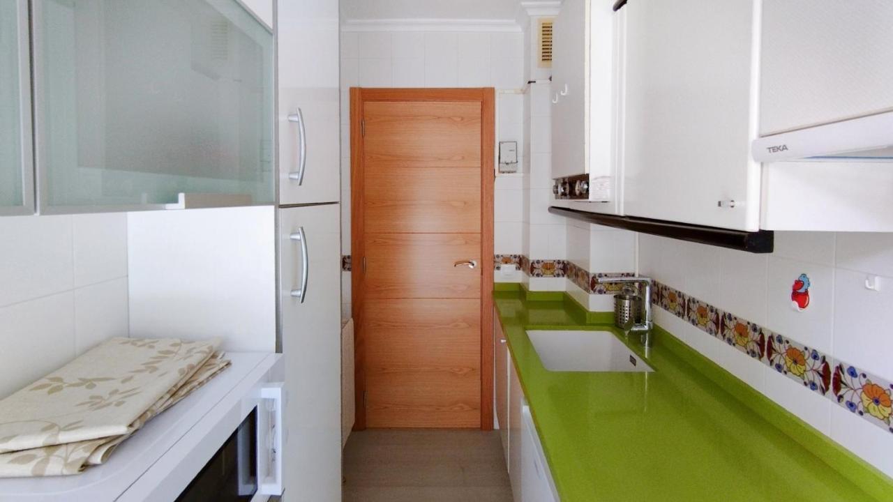 Apartamento Con Piscina Y Wifi A 100 Metros De La Playa En Somo Esterno foto